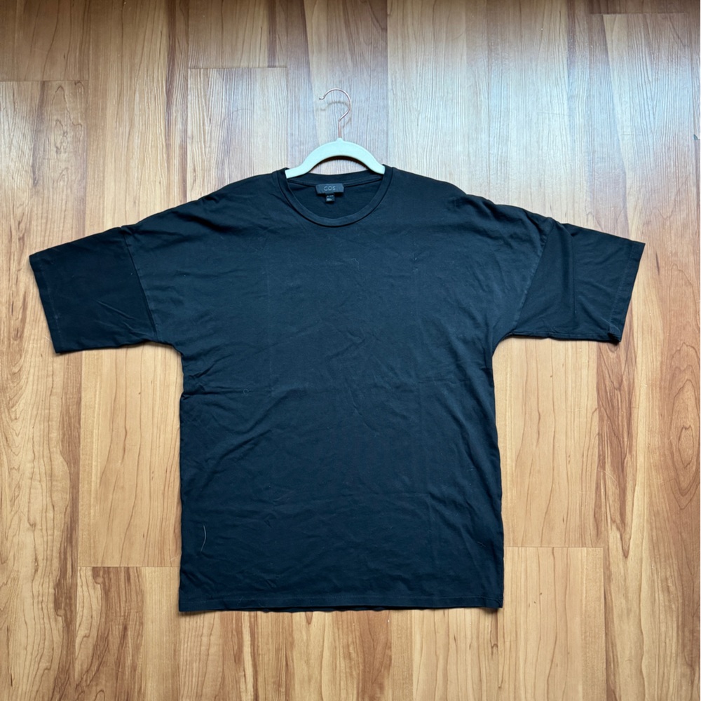 COS Black Crewneck Tee (Off Shoulder)
